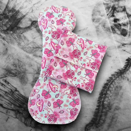 Cloth Pad Wrapper - I See Bullsh*t (Cotton Lycra)